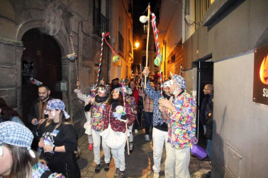 Fotos del desfile de zipoteros del carnaval de Tudela