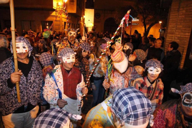 Fotos del desfile de zipoteros del carnaval de Tudela