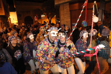 Fotos del desfile de zipoteros del carnaval de Tudela
