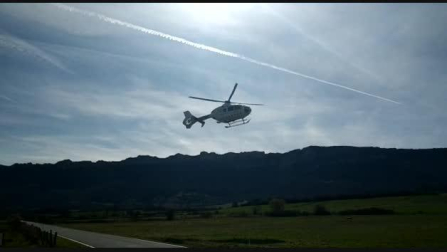 Vídeo de la evacuación de la víctima de un accidente de montaña en Unanu
