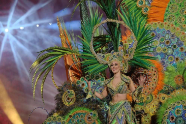 Modelos y candidatas al título del certamen celebrado el viernes 21 de febrero con MInerva Hernández como vencedora gracias a su propuestas 'Vida'.