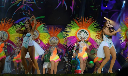 Modelos y candidatas al título del certamen celebrado el viernes 21 de febrero con MInerva Hernández como vencedora gracias a su propuestas 'Vida'.