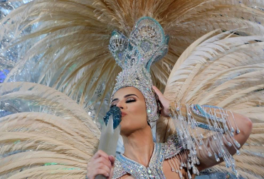Modelos y candidatas al título del certamen celebrado el viernes 21 de febrero con MInerva Hernández como vencedora gracias a su propuestas 'Vida'.