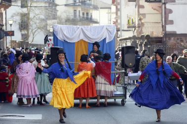 Galería de fotos del desfile de Carnaval celebrado el sábado 22 de febrero en Elizondo