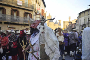 Galería de fotos del Carnaval celebrado el sábado 22 de febrero en Olite