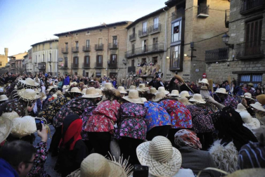 Galería de fotos del Carnaval celebrado el sábado 22 de febrero en Olite