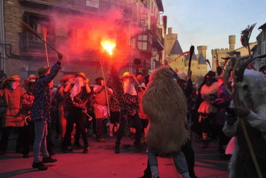 Galería de fotos del Carnaval celebrado el sábado 22 de febrero en Olite