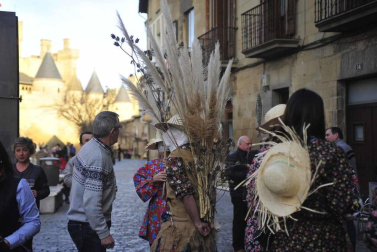 Galería de fotos del Carnaval celebrado el sábado 22 de febrero en Olite