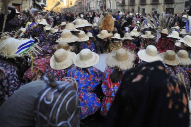 Galería de fotos del Carnaval celebrado el sábado 22 de febrero en Olite