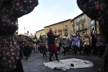 Galería de fotos del Carnaval celebrado el sábado 22 de febrero en Olite