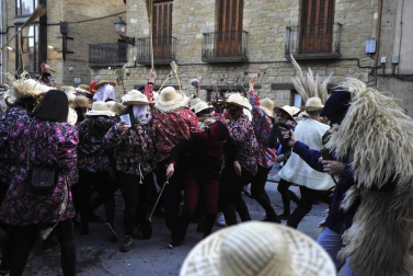 Galería de fotos del Carnaval celebrado el sábado 22 de febrero en Olite