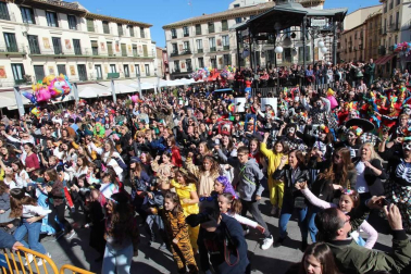 Galería de fotos del Carnaval celebrado el domingo 23 de febrero en Tudela