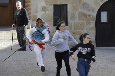 Galería de fotos del Carnaval celebrado el domingo 23 de febrero en Unanu