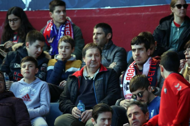 Galería de fotos de la afición congregada en El Sadar durante el partido Osasuna-Granada.
