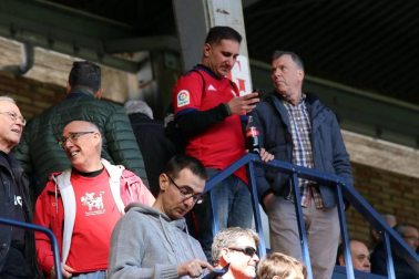 Galería de fotos de la afición congregada en El Sadar durante el partido Osasuna-Granada.