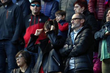 Galería de fotos de la afición congregada en El Sadar durante el partido Osasuna-Granada.