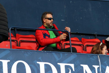Galería de fotos de la afición congregada en El Sadar durante el partido Osasuna-Granada.