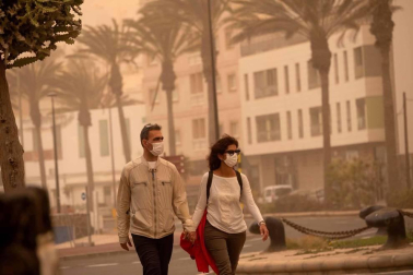 Galería de fotos de Santa Cruz de Tenerife cubierta por la calima que afecta a Canarias desde hace días