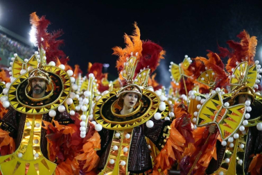 Los desfiles del Carnaval de Río abren con un llamamiento para salvar el medioambiente