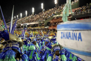 Los desfiles del Carnaval de Río abren con un llamamiento para salvar el medioambiente