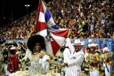 Los desfiles del Carnaval de Río abren con un llamamiento para salvar el medioambiente