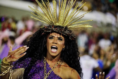 Los desfiles del Carnaval de Río abren con un llamamiento para salvar el medioambiente