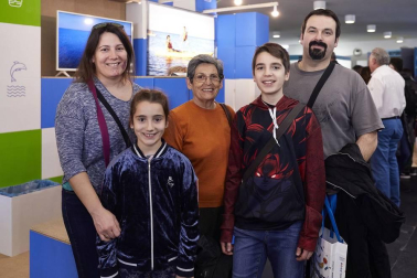 El domingo 23 de febrero ¡Click! acudió a Baluarte para visitar Navartur, la 15 edición de la Feria Internacional de Turismo Reyno de Navarra. El público asistente pudo disfrutar de más de 500 propuestas vacacionales, sorteos, degustaciones, juegos infantiles… ¡Un auténtico viaje para los sentidos!