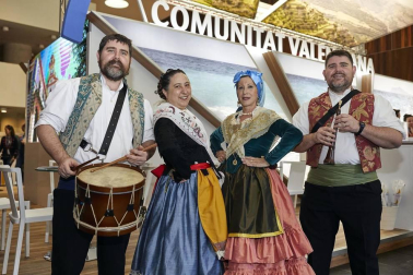 El domingo 23 de febrero ¡Click! acudió a Baluarte para visitar Navartur, la 15 edición de la Feria Internacional de Turismo Reyno de Navarra. El público asistente pudo disfrutar de más de 500 propuestas vacacionales, sorteos, degustaciones, juegos infantiles… ¡Un auténtico viaje para los sentidos!