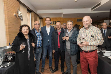 Más de un centenar de representantes de la sociedad ribera han asistido este jueves a la celebración de los 20 años de la Edición de La Ribera de Diario de Navarra, en un acto que ha tenido lugar en Tudela.