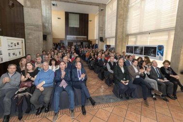 Más de un centenar de representantes de la sociedad ribera han asistido este jueves a la celebración de los 20 años de la Edición de La Ribera de Diario de Navarra, en un acto que ha tenido lugar en Tudela.