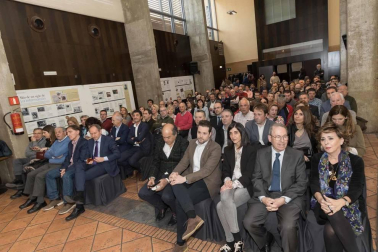 Más de un centenar de representantes de la sociedad ribera han asistido este jueves a la celebración de los 20 años de la Edición de La Ribera de Diario de Navarra, en un acto que ha tenido lugar en Tudela.