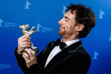 Fotografías de la alfombra roja y de la entrega de premios de la 70ª edición de la Berlinale, que ha otorgado el Oso de Oro a la película iraní 'There is no Evil'.
