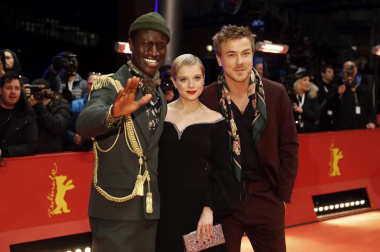Fotografías de la alfombra roja y de la entrega de premios de la 70ª edición de la Berlinale, que ha otorgado el Oso de Oro a la película iraní 'There is no Evil'.