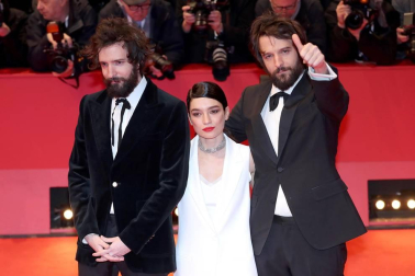 Fotografías de la alfombra roja y de la entrega de premios de la 70ª edición de la Berlinale, que ha otorgado el Oso de Oro a la película iraní 'There is no Evil'.