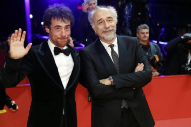 Fotografías de la alfombra roja y de la entrega de premios de la 70ª edición de la Berlinale, que ha otorgado el Oso de Oro a la película iraní 'There is no Evil'.