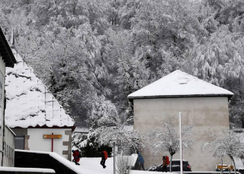 Fotos de la nieve en las localidades navarras de Roncesvalles y Burguete