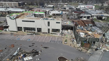 El azote de "devastadores" tornados deja al menos 25 muertos en EE UU