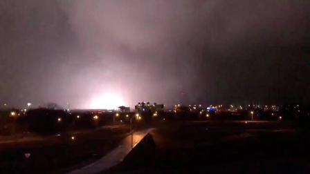 El azote de "devastadores" tornados deja al menos 25 muertos en EE UU