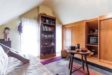Se vende chalet a 10 minutos de Pamplona, cercano a Itaroa con todos los servicios y transporte público cada 20 min.