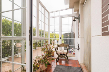 Se vende chalet a 10 minutos de Pamplona, cercano a Itaroa con todos los servicios y transporte público cada 20 min.