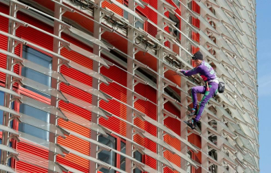 La acción le comportará otra denuncia administrativa por parte de los Mossos d'Esquadra