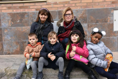 El pasado sábado 29 de febrero Cabanillas sacó a la calle dos de sus mayores tesoros verdes para celebrar el I Día de la Acelga y la Borraja 2020. Organizada por el Consorcio EDER, la jornada contó con exposiciones, degustaciones variadas, venta de productos típicos, talleres de todo tipo, visitas guiadas y hasta hinchables para los más pequeños.