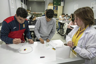 Alumnado del IESO del Camino de Viana durante una jornada lectiva.