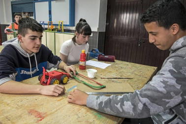 Alumnado del IESO del Camino de Viana durante una jornada lectiva.