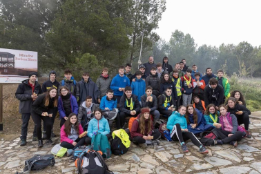 Alrededor de 90 kilómetros, divididos en cuatro o tres etapas, es la distancia que recorren miles de riberos hasta el Castillo de Javier