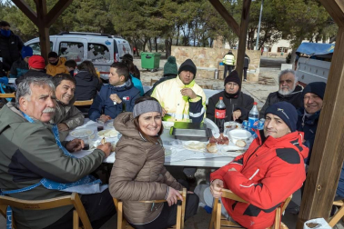 Alrededor de 90 kilómetros, divididos en cuatro o tres etapas, es la distancia que recorren miles de riberos hasta el Castillo de Javier