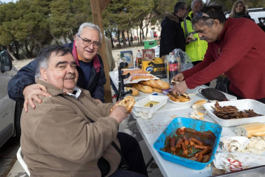 Alrededor de 90 kilómetros, divididos en cuatro o tres etapas, es la distancia que recorren miles de riberos hasta el Castillo de Javier