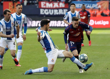 Galería de fotos del partido Osasuna-Espanyol, disputado en El Sadar y correspondiente a la jornada 27 de LaLiga Santander.