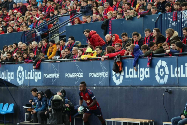 Galería de fotos del partido Osasuna-Espanyol Madrid disputado en El Sadar y correspondiente a la jornada 27 de LaLiga Santander.