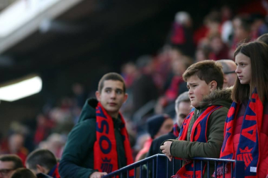 Galería de fotos del partido Osasuna-Espanyol Madrid disputado en El Sadar y correspondiente a la jornada 27 de LaLiga Santander.